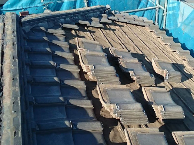 屋根の葺き替え工事と費用相場