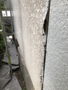 愛知県春日井市にて外壁からの雨漏り修理　施工前