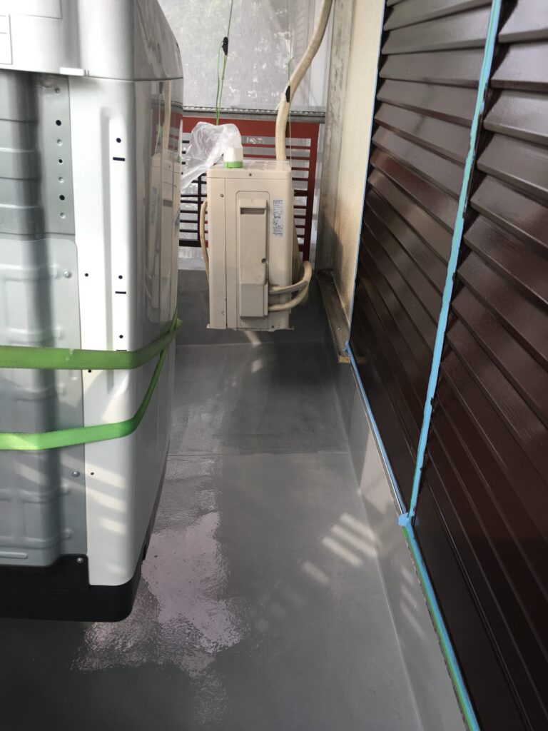 東大阪市にて外壁・ベランダ防水塗装 施工後