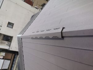 カバー工法による屋根修理　施工後写真