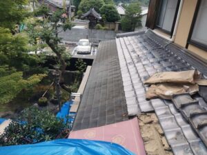 雨漏り修理〈屋根葺き替え〉の施工前写真