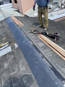大阪府堺市のスレート屋根一部修理・棟板金交換　劣化スレート交換工事