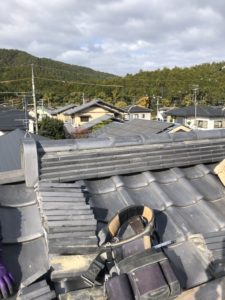 京都市山科区で瓦屋根の葺き直し工事