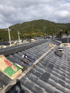 京都市山科区で瓦屋根の葺き直し工事