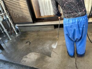 床の高圧洗浄