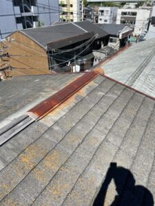 大阪府堺市のスレート屋根一部修理・棟板金交換　施工前写真