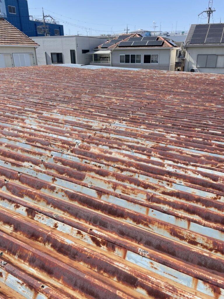 泉大津市工場折板屋根施工前