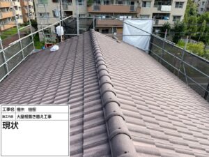 和泉市のセメント瓦屋根葺き替え工事　施工前写真