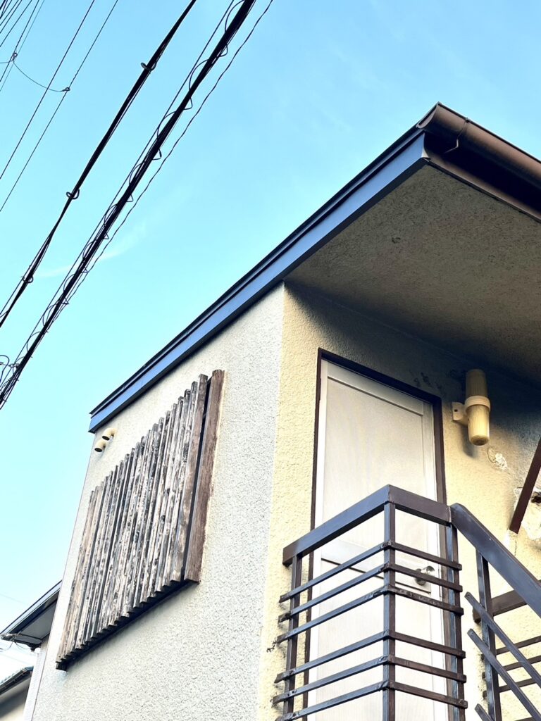 大阪府泉大津市の雨漏り修理・ガレージ天井交換・室内一部内壁交換　施工後写真