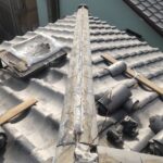 京都市北区の瓦屋根の雨漏り修理　施工中の写真