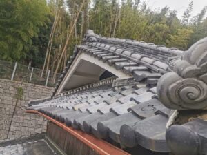 京都市山科区の葺き替え工事による雨漏り修理　施工前写真