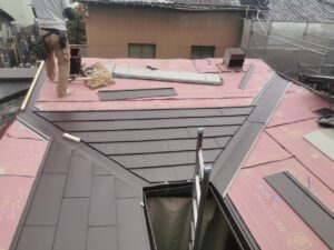 屋根材の施工