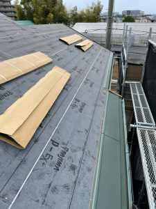 相模原市中央区でカバー工法（屋根上葺き工事）屋根材新設