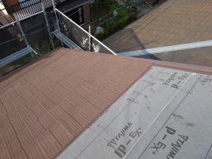 相模原市南区の屋根葺き替え工事　屋根材施工
