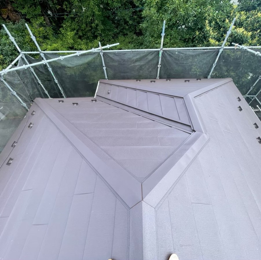 さいたま市岩槻区のカバー工法による屋根修理　施工後写真