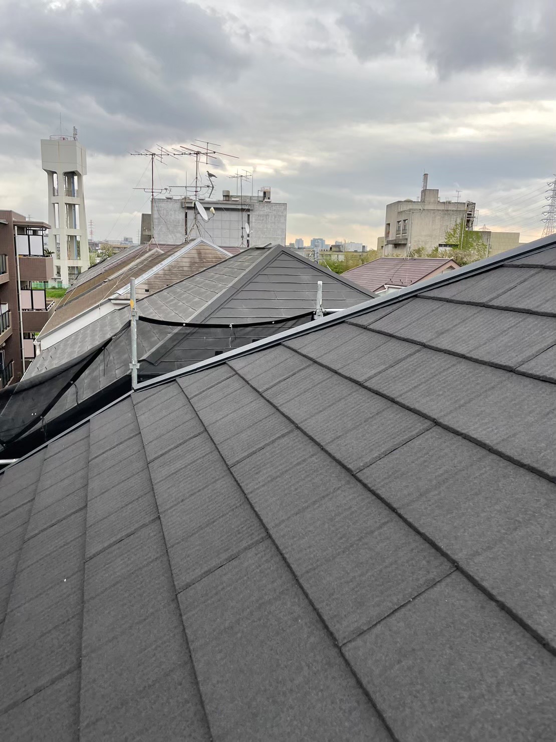 横浜市港北区のカバー工法による屋根修理　施工後写真