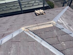 さいたま市浦和区にてカバー工法による屋根修理　貫板・棟板金撤去