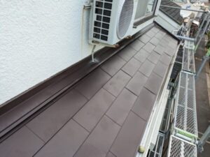 東京都目黒区でカバー工法による屋根修理 屋根材施工