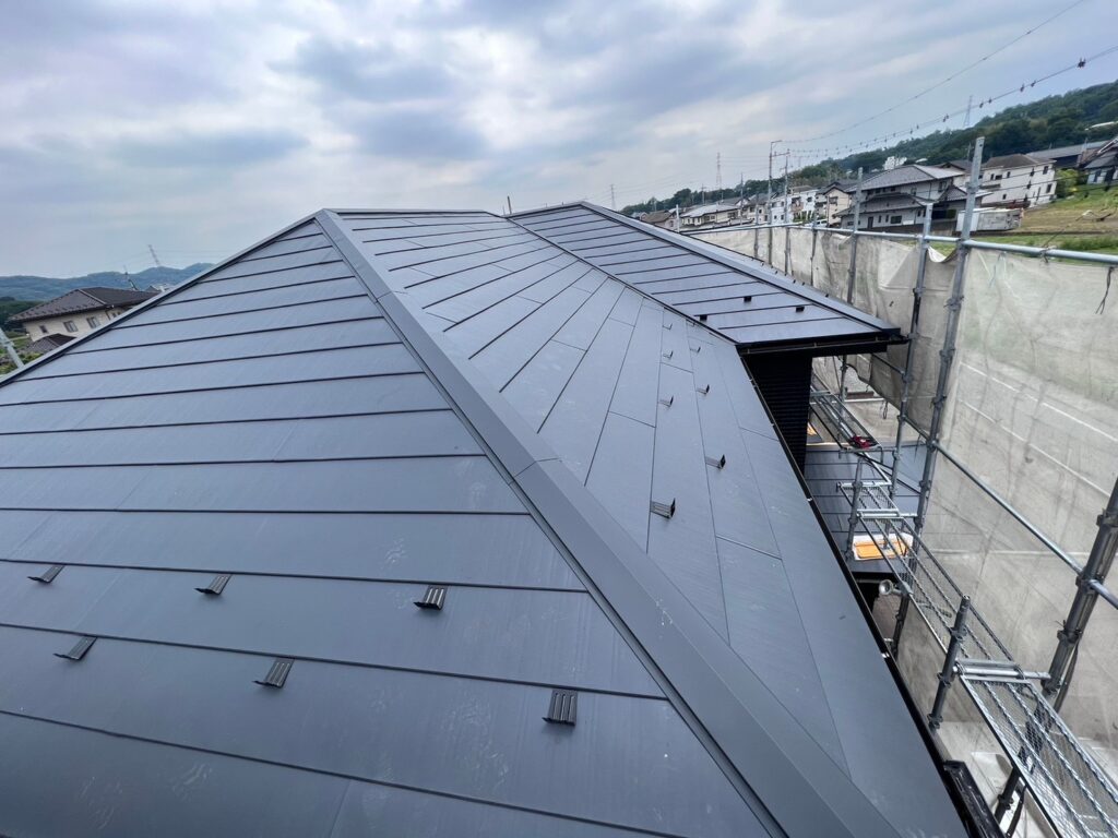 横暖ルーフ施工
