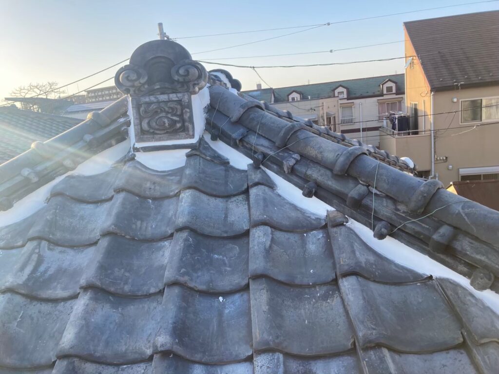 春日部市で雨漏り修理（葺き直し工事・漆喰工事）　施工後写真