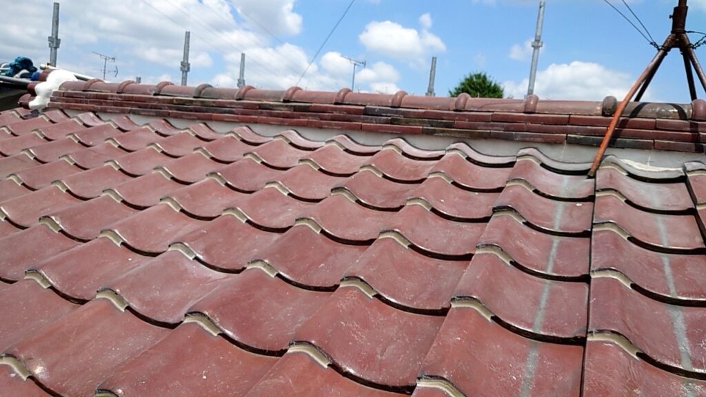 さいたま市浦和区で棟瓦の積み直し・漆喰工事　施工後写真