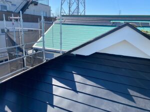 府中市にて葺き替え工事・外壁塗装　屋根材新設