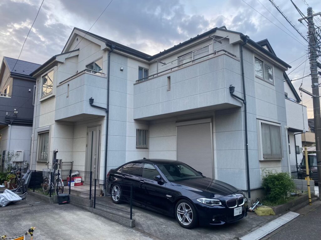 府中市にて葺き替え工事・外壁塗装　施工前写真