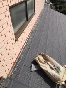 京都市上京区で板金補修による屋根修理　施工の様子