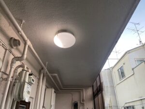 東京都足立区にて雨漏り修理　天井塗装