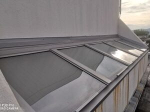 京都市伏見区にて天窓からの雨漏り修理施工後