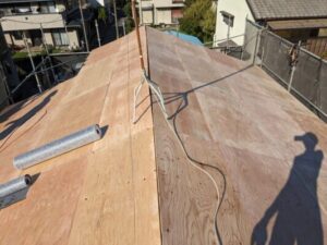千葉市で葺き替え工事による雨漏り修理　野地板新設