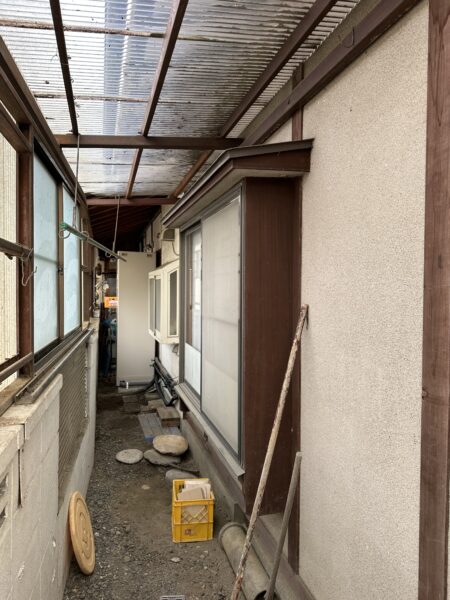 松本市にて外壁塗装、鉄骨塗装施工前