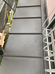 さいたま市浦和区でカバー工法による屋根修理　施工後写真