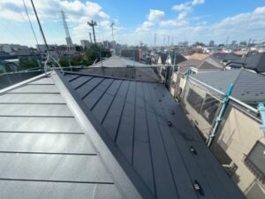 さいたま市緑区でカバー工法による屋根修理　屋根材新設