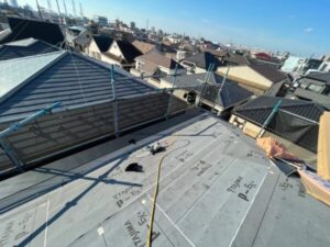 さいたま市緑区でカバー工法による屋根修理　ルーフィング新設