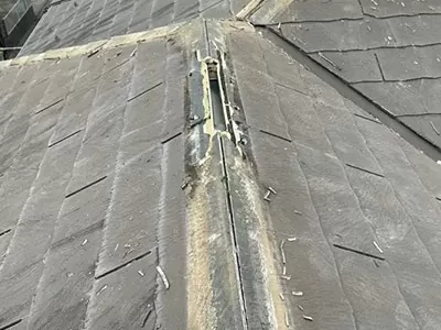 京都市伏見区にて葺き替え工事による屋根修理　施工前写真