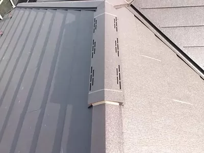 京都市伏見区にて葺き替え工事による屋根修理　施工後写真