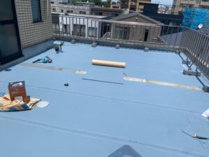 東京都府中市で防水工事による雨漏り修理　屋上のウレタン防水塗装