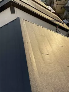 長岡京市でカバー工法による屋根修理　施工後写真