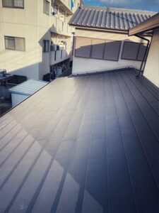 京都市山科区で屋根カバー工法による屋根修理　屋根材新設