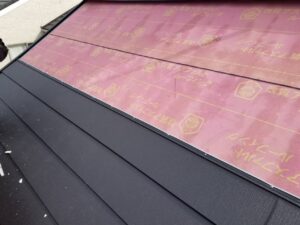 京都市北区で天窓からの雨漏り修理　屋根材新設
