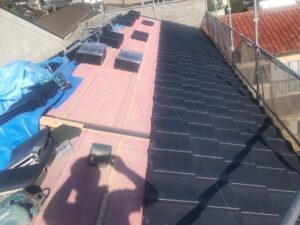 京都市西京区で葺き替え工事による雨漏り修理　屋根材新設