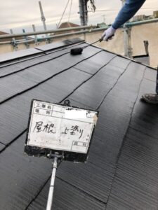 千葉市稲毛区での屋根塗装の様子