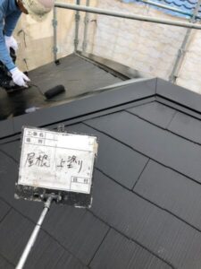 千葉市稲毛区での屋根塗装の様子