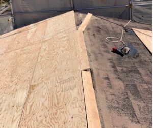 滋賀県草津市でカバー工法による屋根修理　施工前写真