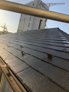 千葉市稲毛区の屋根塗装の様子