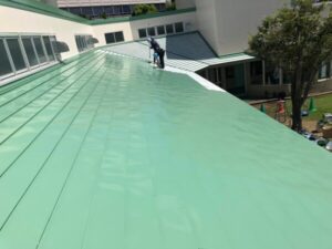 千葉市の屋根塗装の様子