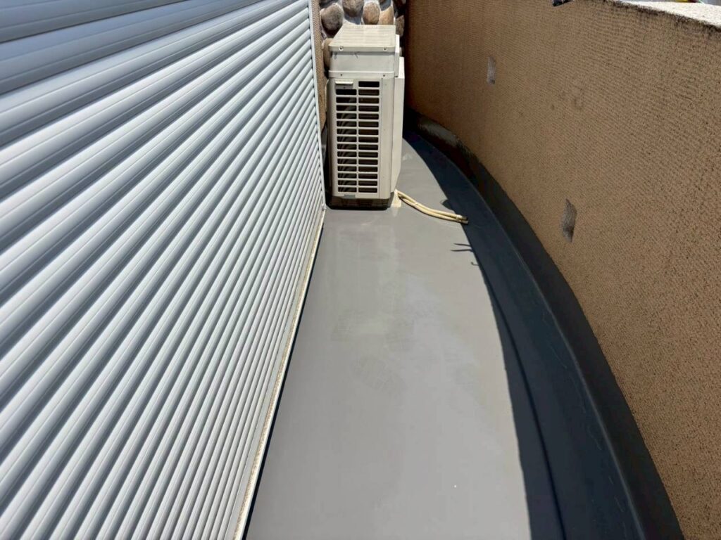 大阪府寝屋川市にて雨漏り修理〈バルコニーのウレタン防水工事〉 施工後