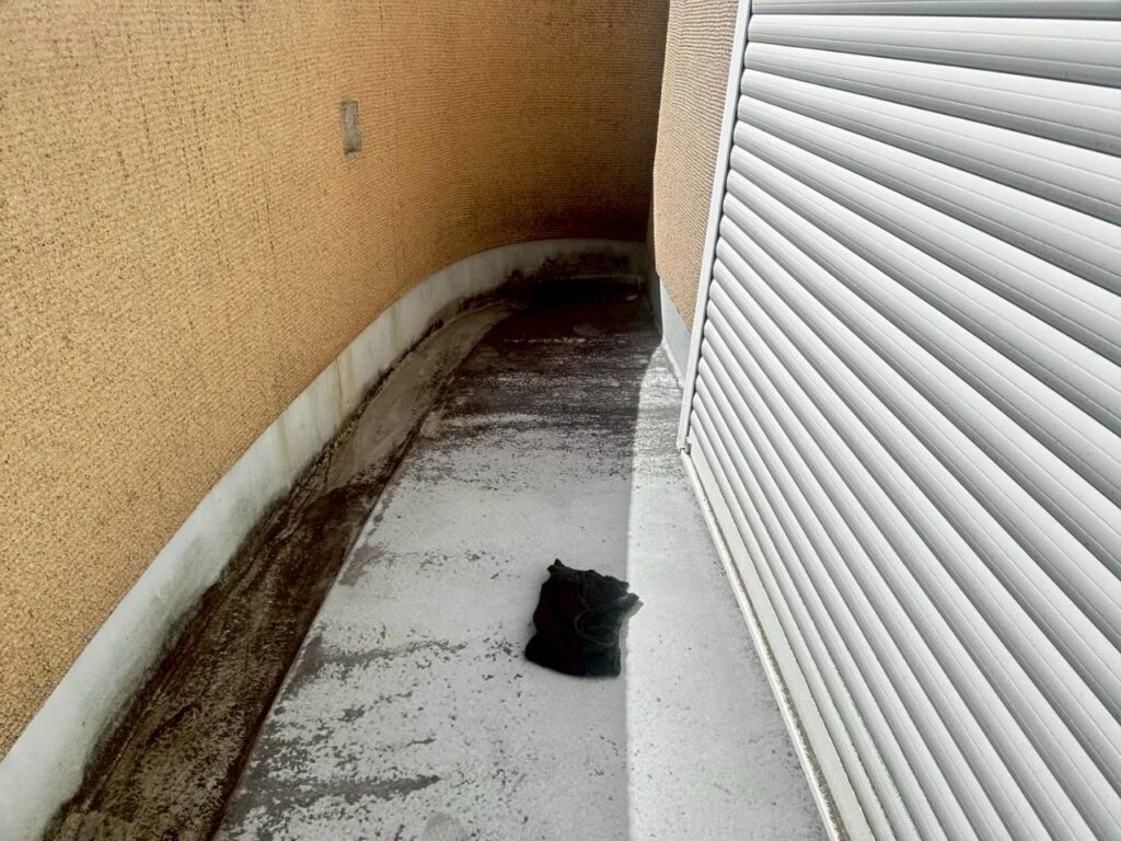大阪府寝屋川市にて雨漏り修理〈バルコニーのウレタン防水工事〉 施工後