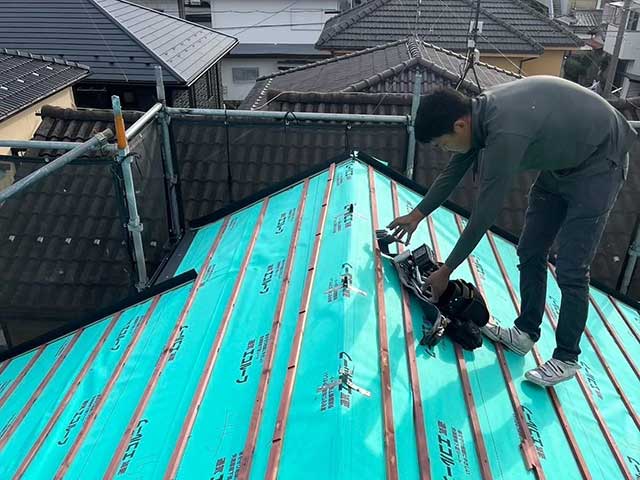 雨漏り修理(葺き替え工事)